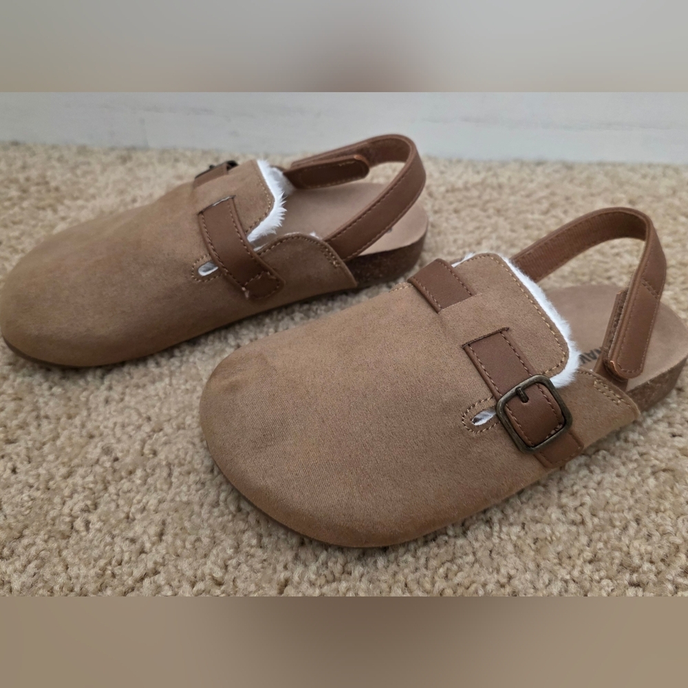 Old Navy Fur Lined Clogs
